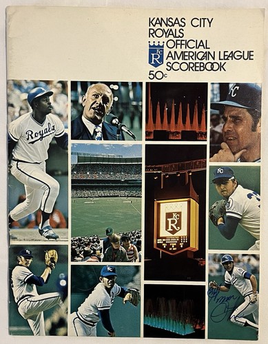 1974 KC Royals Scorebook & 1983 Topps Card both Autographed by Amos Otis - Picture 1 of 2