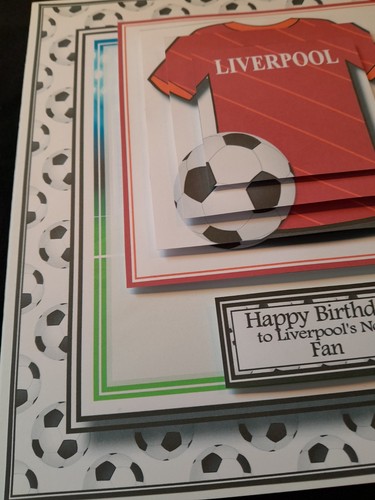 Biglietto compleanno nuovo fatto a mano tema calcio misura 8" x 8" - Foto 2 di 5