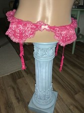 VICTORIA'S SECRET NWT 32 WOMENS M/L BLING RASPBERRY LACE GARTER BELT