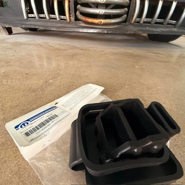 (1) 19-24  Dodge RAM Updated LOGO 2" Trailer Receiver  Mopar 82216302aa GENUINE - Image 2 of 4