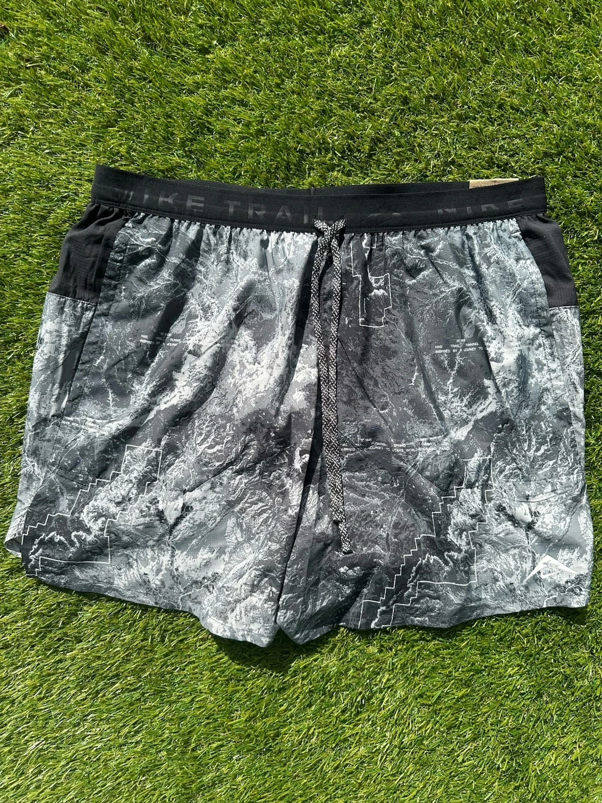 FN3314-060 | Size XL Nike Stride Men's Dri-FIT-Brief Lined Trail Shorts