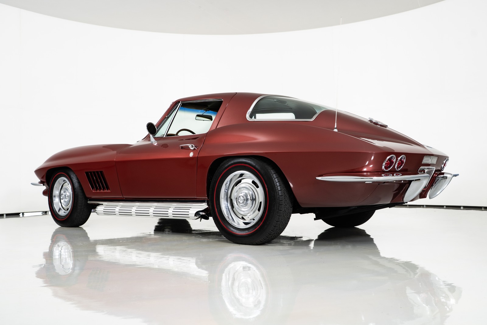 1967 Marlboro Maroon Chevrolet Corvette   | C2 Corvette Photo 5