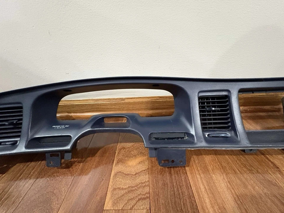 Lincoln Town Car 1995-1997 tablero embellecedor velocímetro racimo radio bisel Foto 3 de 4