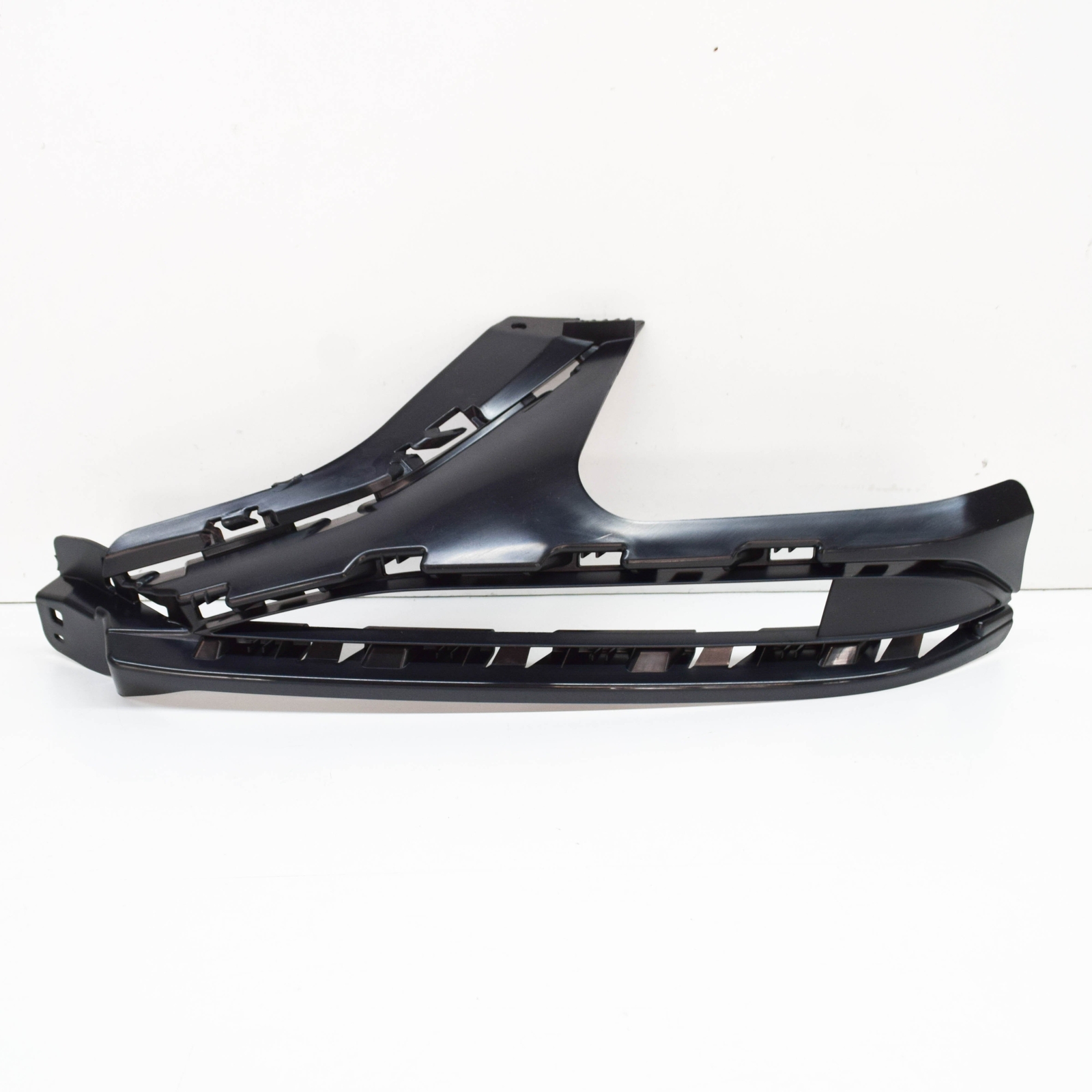 NEW AUDI Q7 4M FRONT RIGHT RADIATOR SUPPORT AIR DUCT 4M0807158E9B9 ORIGINAL