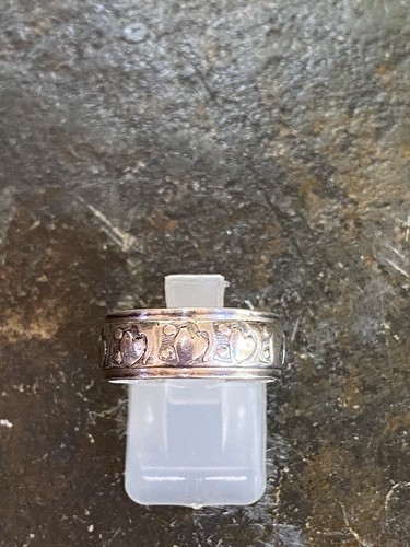 Vintage Sterling Silver Wide Band Ring w Hearts 60's Unknown Makers Mark Sz 7.5 - Picture 7 of 11