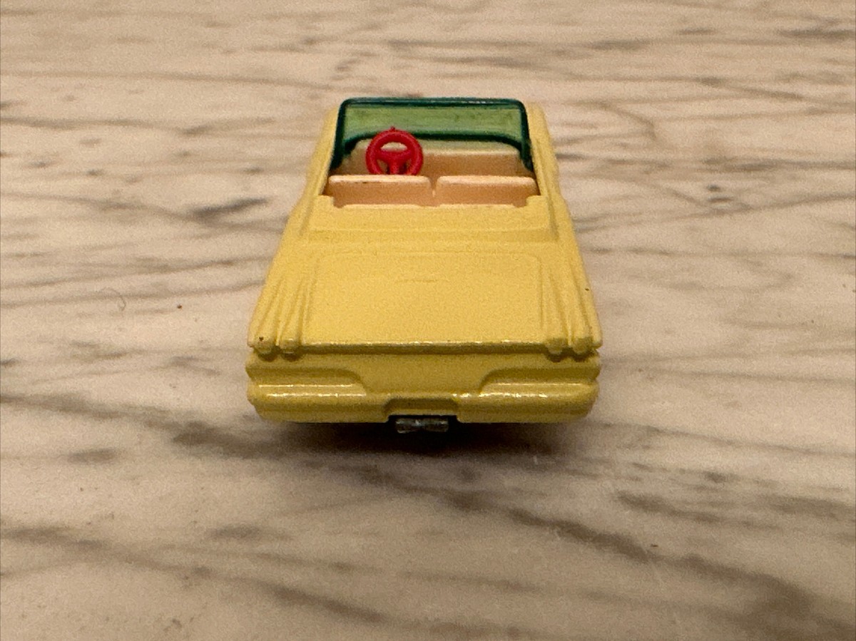 VTG ORIGINAL Lesney Matchbox No. 39 YELLOW PONTIAC