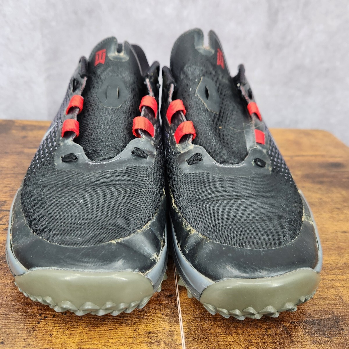 Nike Tiger Woods Golf Shoes Mens 9 TW15 Black Cleats Sneakers No
