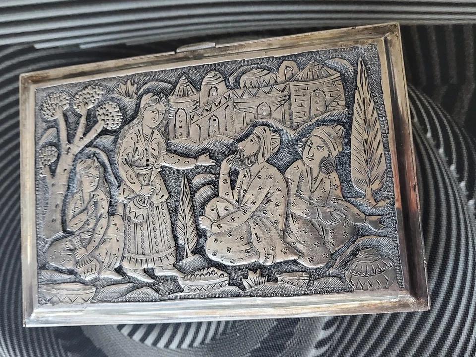 КРАСИВАЯ АНТИКВАРНАЯ БЛИЖНЕВОСТОЧНАЯ СЕРЕБРЯНАЯ ФИГУРНАЯ ШКАТУЛКА ОТ PARVARESH - Изображение 4 из 4