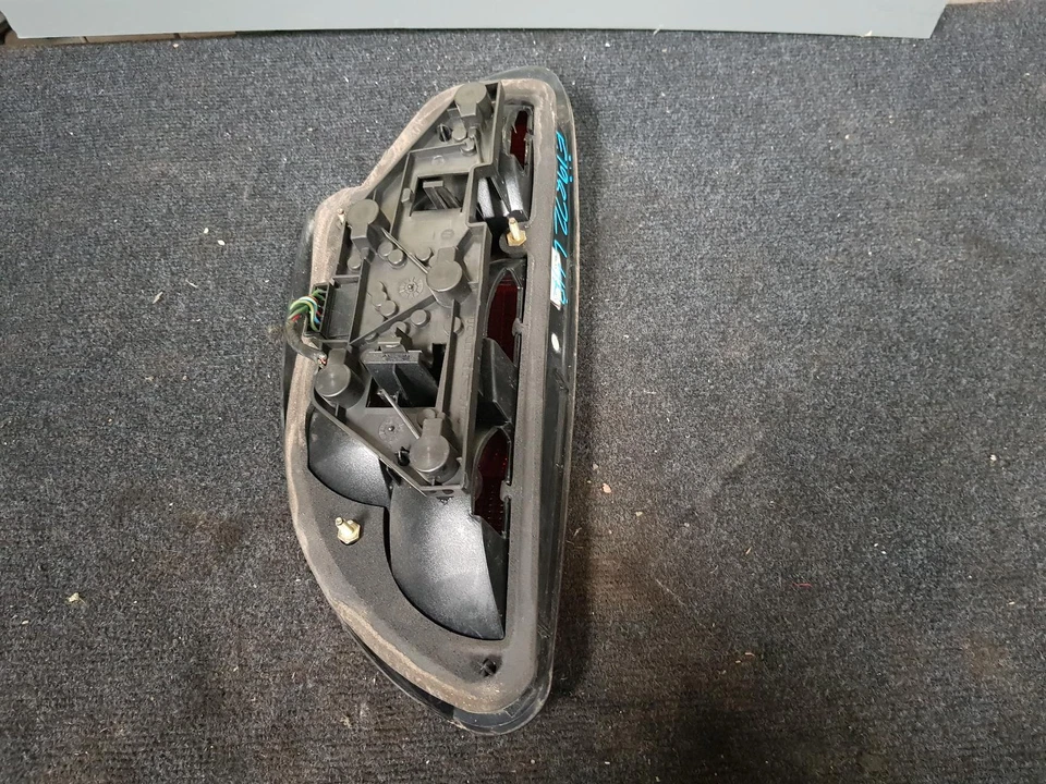 MG MGF Left Tail Light Covertible 1996 2002 06/96-07/02 - image 3 of 3