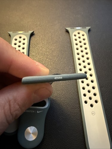 Apple Watch Nike Sport Band 40mm (38/41) Genuine OEM Hasta/Light Silver S/M/L - Picture 6 of 11