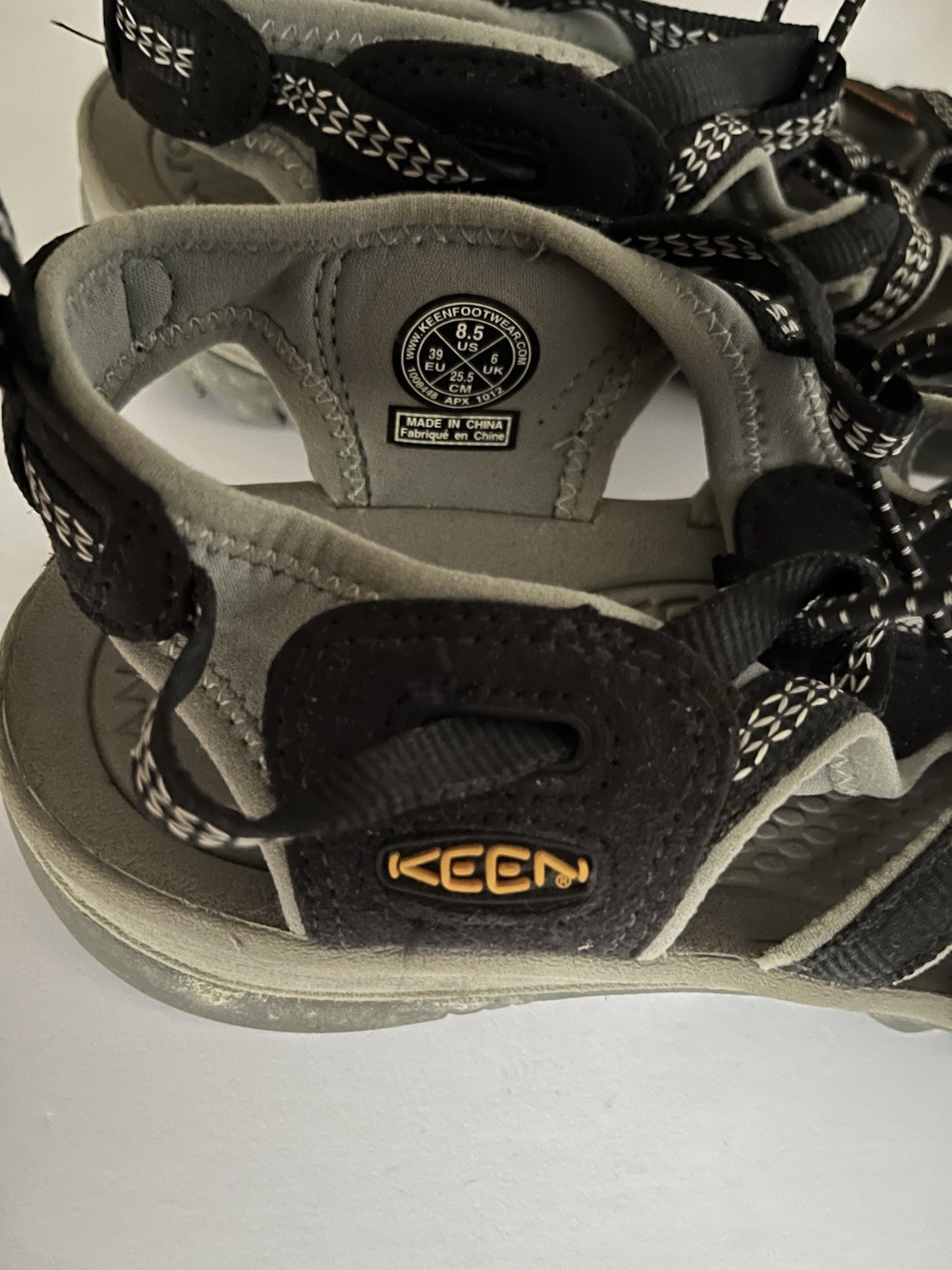 Sandali donna KEEN Whisper nero grigio impermeabili punta chiusa misura 8 5 1008448
