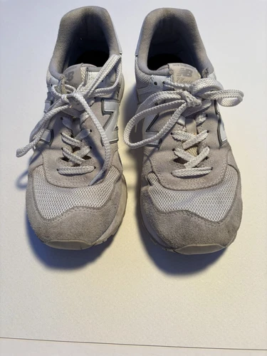 Scarpe sneakers casual New Balance uomo taglia 9 5 574 WL574EVW bianco grigio