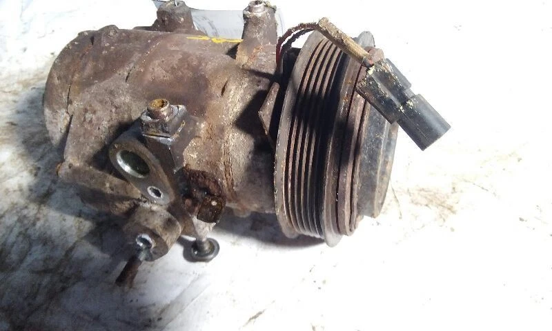 09-10 Ford F250SD Pickup Super Duty Compresor de CA Motor de Gas Foto 3 de 4