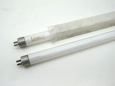 Lot of 2 Vintage Philips TL8W/82 Fluorescent Lamp Light Bulb 8W 2700K 12" T5