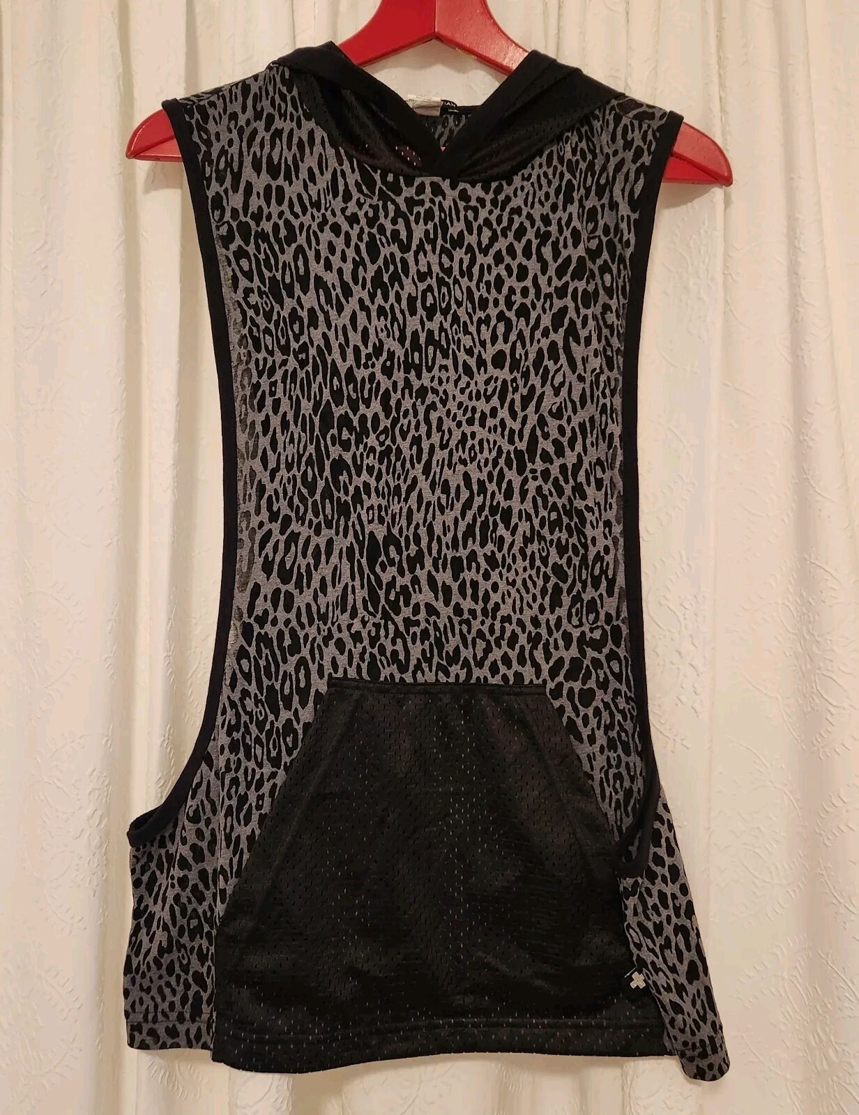 Picture 1 of 4