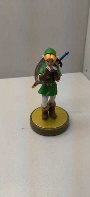 The Legend of Zelda: Ocarina of Time Link Amiibo Figure | eBay