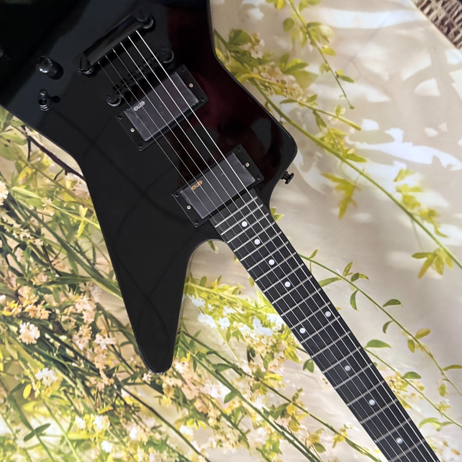 Cettaheymann1 Explorer High-quality Sound ESP Black Electric Guitar EMG Pickup