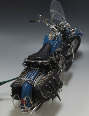 DANBURY MINT 1948 INDIAN CHIEF MOTORCYCLE DIE CAST 1:10 SCALE MIB