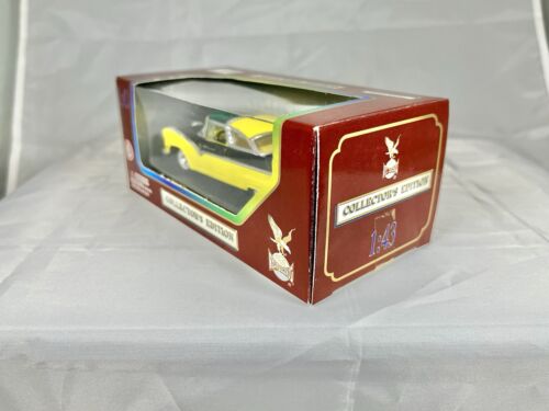 Yat Ming Road Signature 1955 Ford Fairlane Crown Victoria 1:43 Black & Yellow - Picture 2 of 9