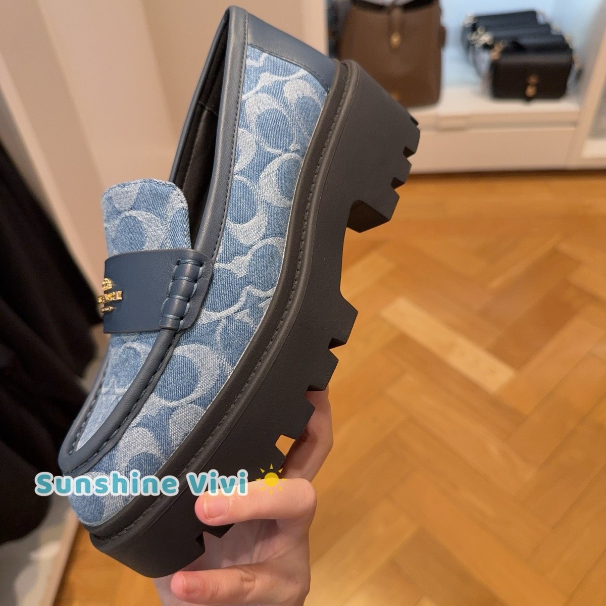 NEW In Box COACH Women's Lucy Lug Sole In Signature Denim Indigo
