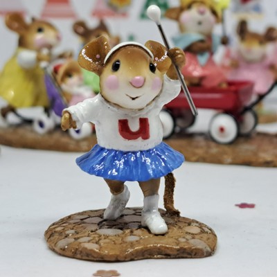 コレクター必見！wee forest folk　m136a WFF Wee Forest Folk TRAVELING MOUSE with Suitcases M-110