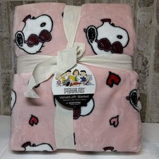 Peanuts Snoopy VelvetLoft Plush Blanket Twin 60"x90" By Berkshire Hearts
