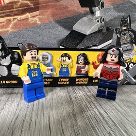 Lego 76026 DC Superheroes Gorilla Grodd Goes Bananas 100% All Minifig Box Manual