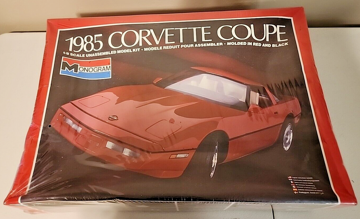 コルベット 1985プラモデル迫力の1/8 MONOGRAM社製 コルベット 1985プラモデル迫力の1/8 MONOGRAM社製