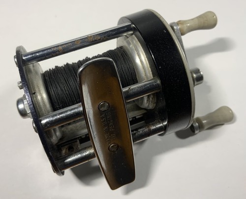Vintage Langley Cast Rite Modell 380A Angelrolle mit Originallinie - Bild 2 von 6