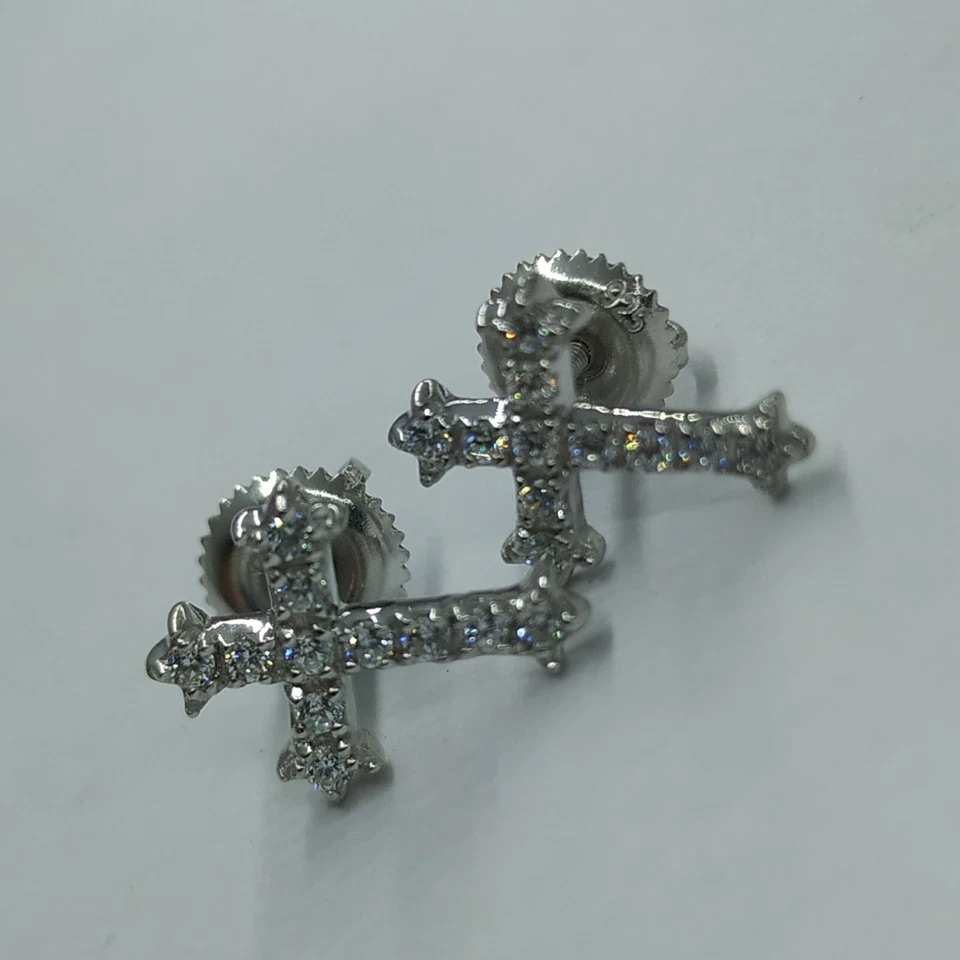 Orecchini A Croce In Argento Per Uomo In Moissanite Creato In Laboratorio - Immagine 4 di 4