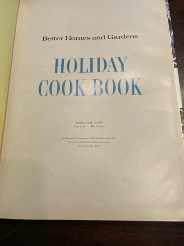 Vintage Better Homes And Gardens Holiday Cook Book Tenth Print 1970 - Foto 2 di 2