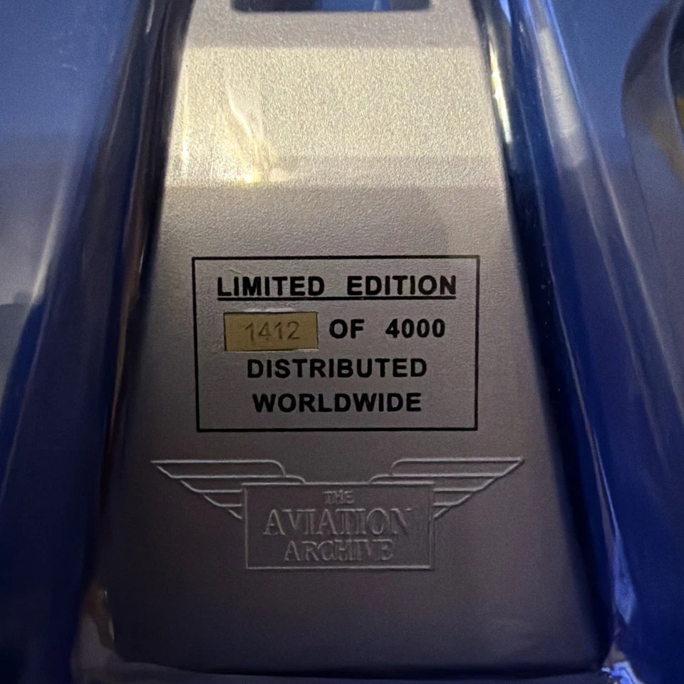 Corgi Aviation AA99148 Douglas C-47 / P-47D / P-51D 60h Anniversary Aircraft Set - Image 4 of 4