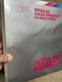 Vintage ATARI 2600 1983 EMPLOYEE   Computer & Game System Sales Strategy BINDER
