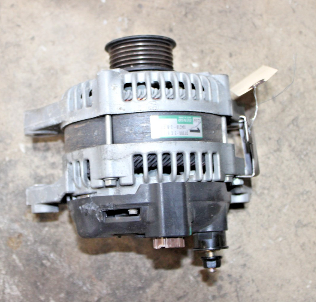 2012-2017 HYUNDAI AZERA  V6 3.3 Liter Alternator DENSO OEM