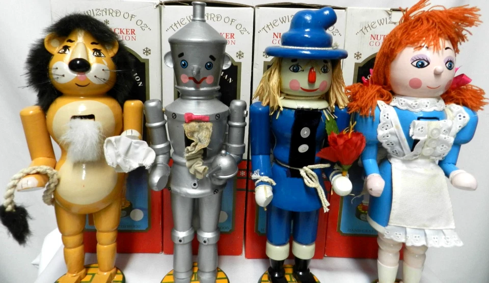 Juego de 4 Cascanueces Kurt Adler MAGO DE OZ León Espantapájaros Hombre de Hojalata Dorothy 14" De Colección Foto 4 de 4