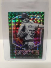 2021 Panini Mosaic #V13 Phil Niekro VINTAGE GREEN MOSAIC PRIZM SP