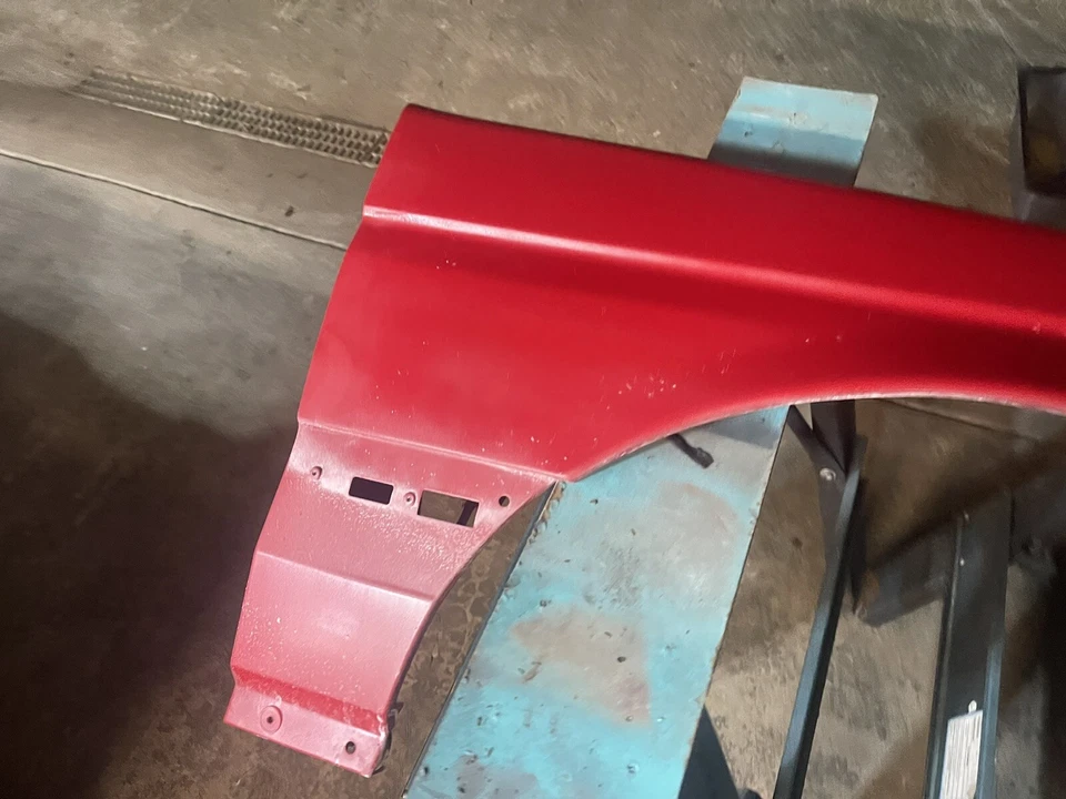 Guardabarros delantero lado pasajero Alfa Romeo 164 Foto 3 de 4