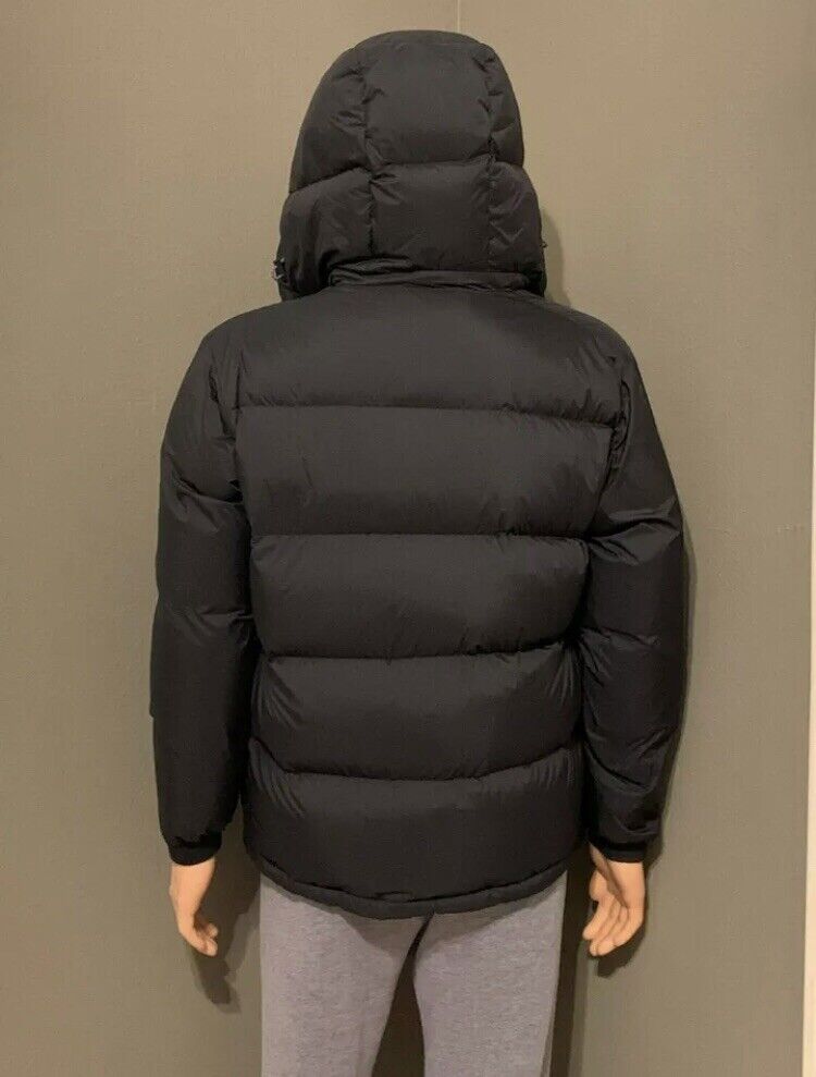 Uniqlo x JW Anderson AW17 REVERSIBLE HOODED DOWN PUFFER COAT Uniqlo x JW Anderson AW17 REVERSIBLE HOODED DOWN PUFFER COAT
