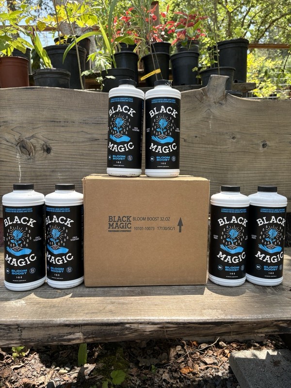Black Magic Bloom Boost - Hawthorne Hydroponics -  Case of 6 - 32 Oz. Bottles