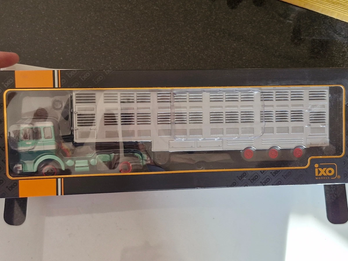 Miniature MERCEDES BENZ LPS 1632 1969 gris 4x2 limité à 500 exemplaires ROAD KINGS RK180023 | Collect World
