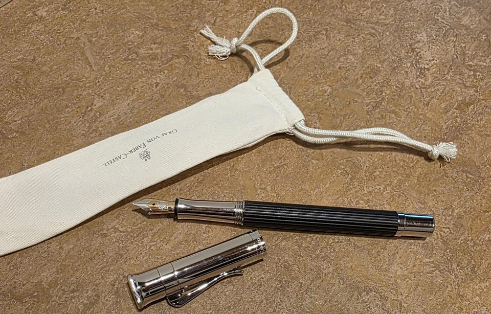 Graf von Faber-Castell Clasic M Ebenholz Füllfederhalter Neu Ohne OVP