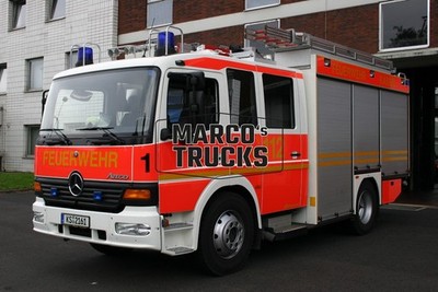 LKW Foto Mercedes-Benz Atego fire department vehicle Deutschland rot FEUE #k5lu