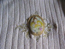 VGUC 5/6 Disney Princess Cream Sparkly Turtleneck - Princesses Belle/Aurora/Cind