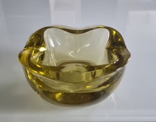 Aschenbecher MCM Tschechisches Glas gelappt