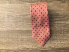 Johnny Carson vintage pink tie made in usa 100% Italian silk 54x 3” patterned
