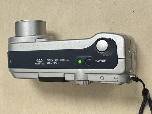 Sony DSC-P71 Digital Camera 3.2MP Compact Point & Shoot with Memory Card - Picture 9 of 12