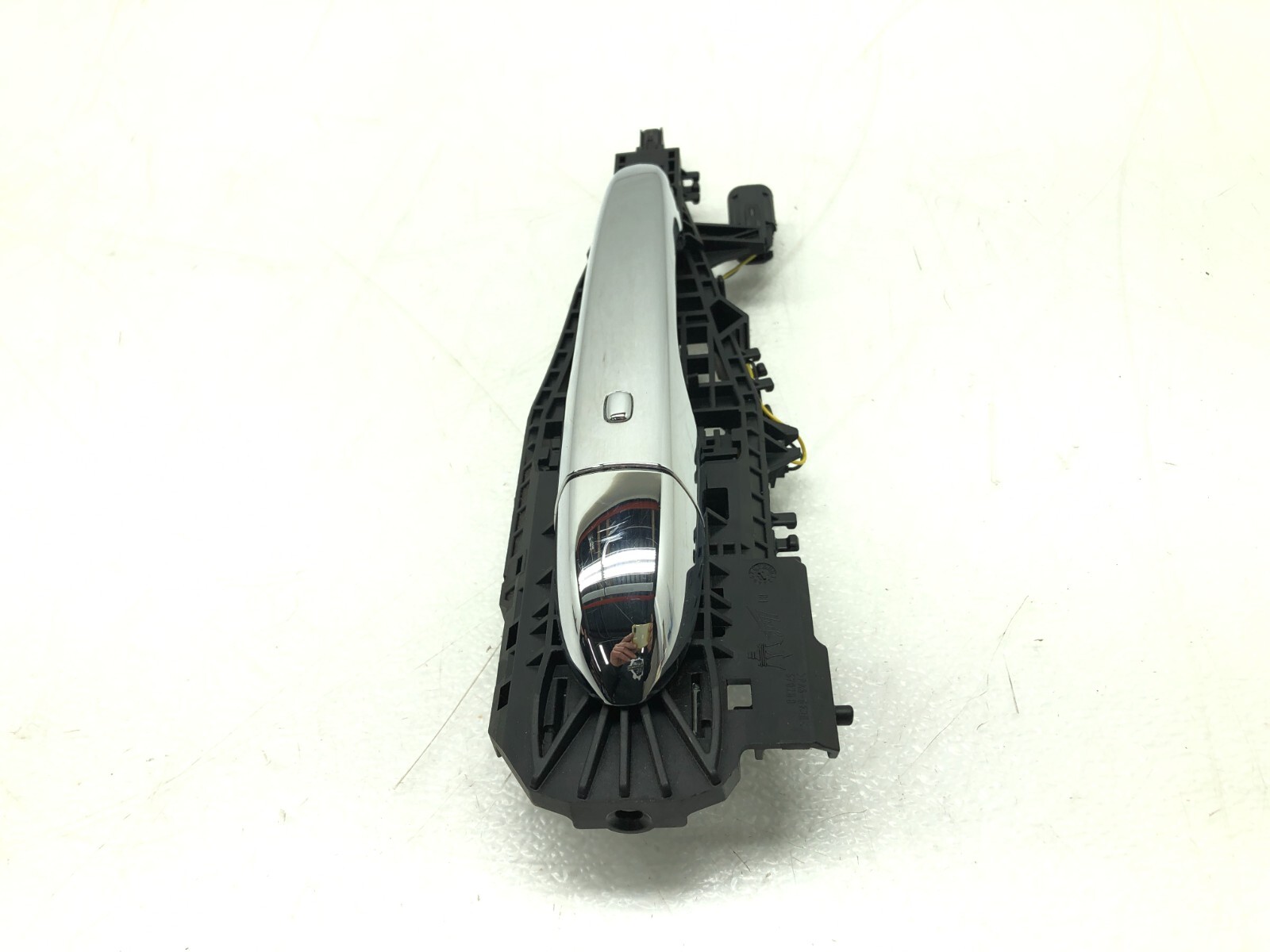 2014-2019 MASERATI GHIBLI S RIGHT PASSENGER FRONT EXTERIOR DOOR HANDLE OEM.