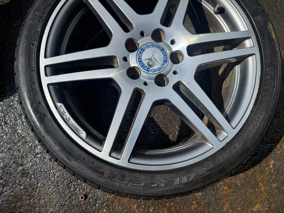 Llanta trasera deportiva AMG MERCEDES BENZ E400 E550 E500 FABRICANTE ORIGINAL 18X8,5 Foto 3 de 4