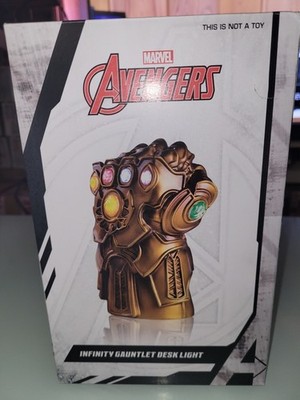 Marvel: Thanos Infinity Gauntlet USB Powered Schreibtischlampe Home Interior Decor Neu.