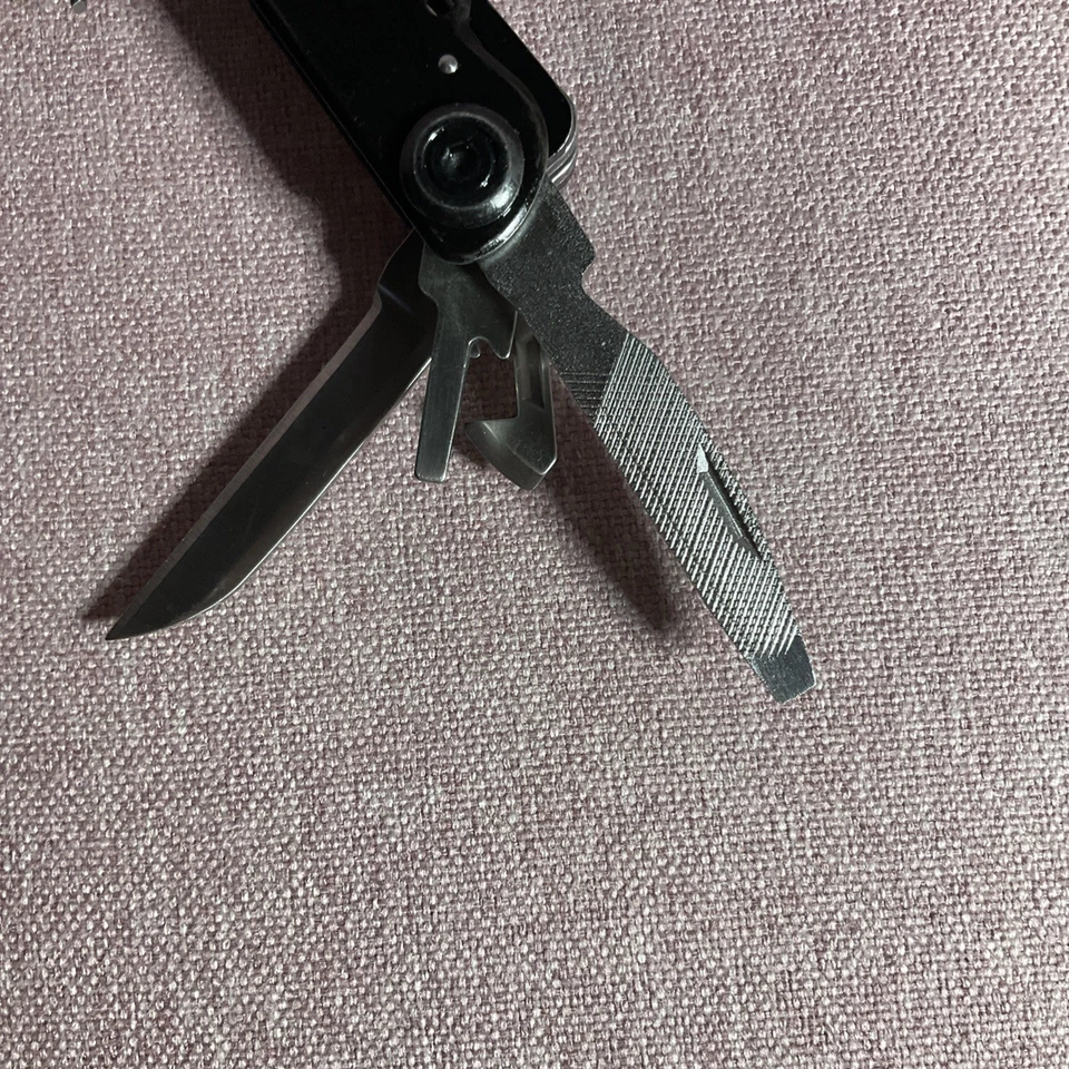 Navaja de Bolsillo Columbia 14 Funciones Multi Herramienta Excelente Estado Foto 4 de 4